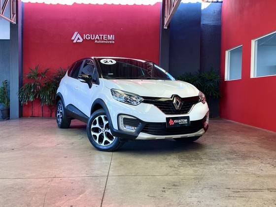 RENAULT CAPTUR 1.6 16V SCE FLEX BOSE X-TRONIC RENAULT CAPTUR 1.6 16V SCE FLEX BOSE X-TRONIC